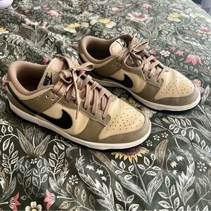 Nike Brown/Tan/Black Dunks Shoes